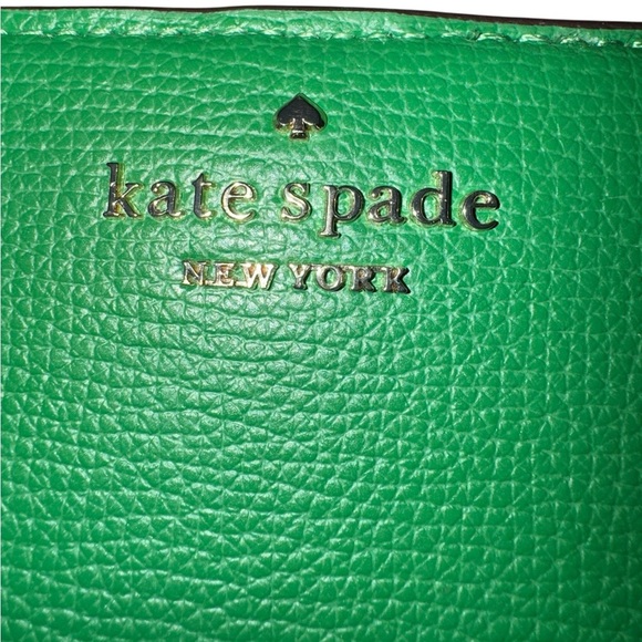 Kate Spade Darcy Large Slim Bifold Wallet in Green - Picture 2 of 7